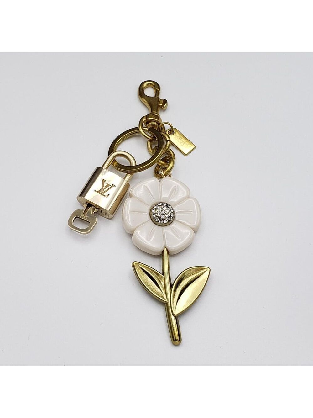 LV Gold Padlock Authentic 🔑 Luxury Bag Charm w/ Unbranded Flower Keychain - Picture 4 of 12